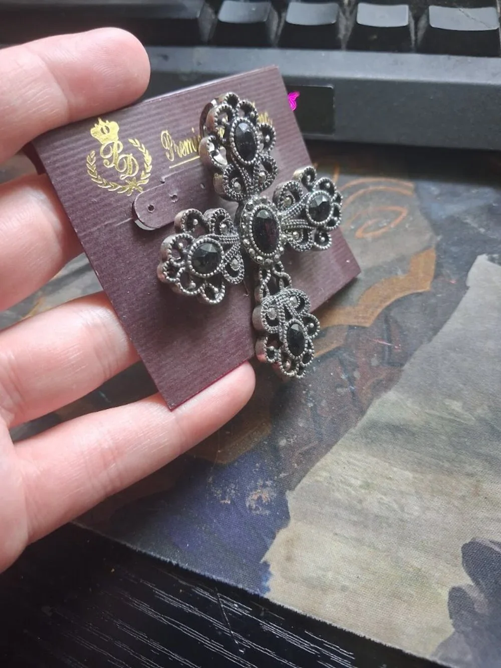 Premier Designs Cross brooch
